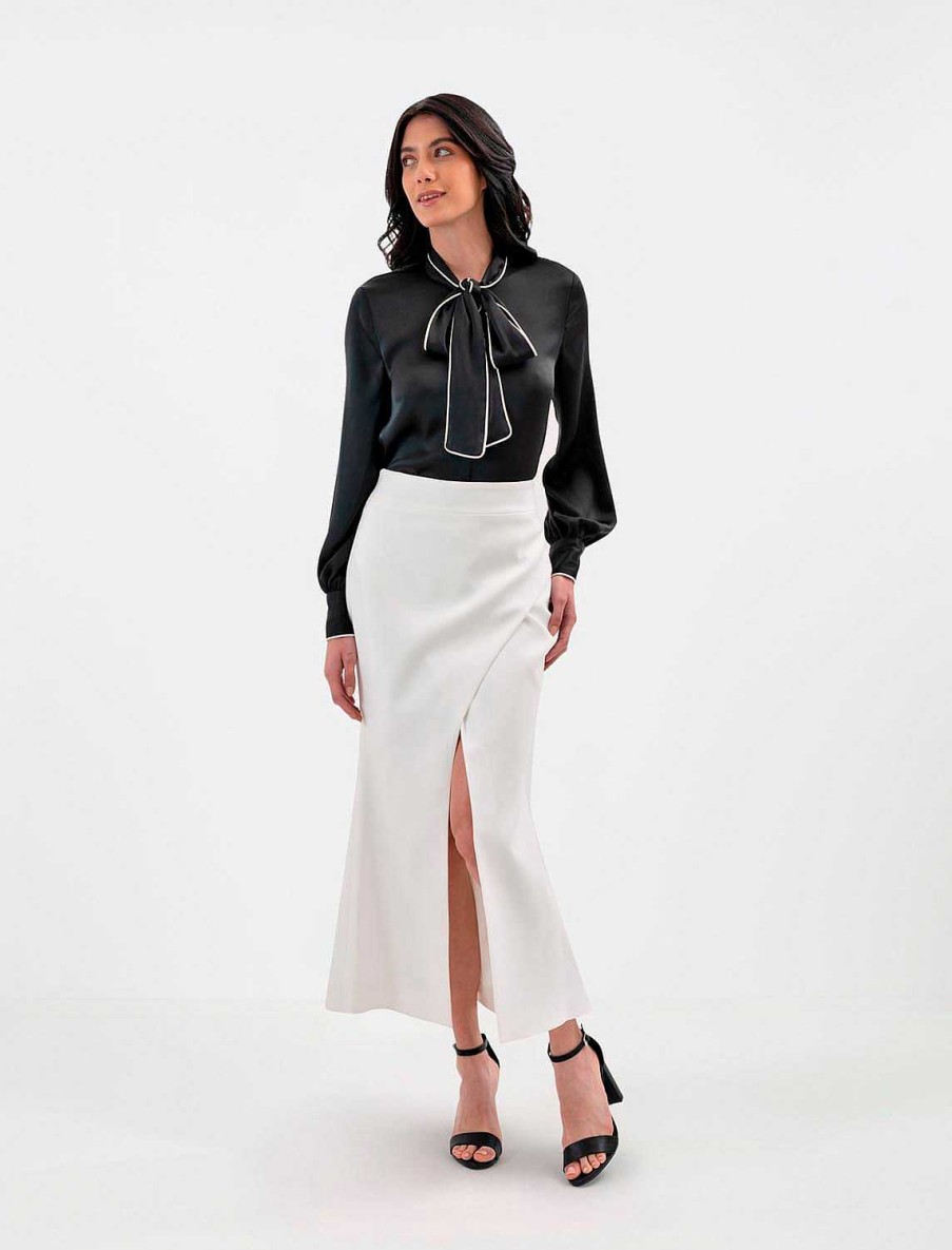 BCBG MAX AZRIA Asymmetric Fascus With Opening Skirts