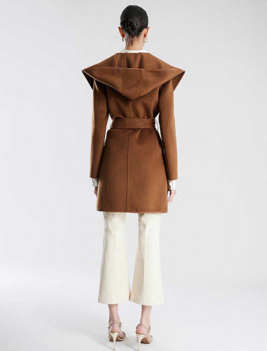 BCBG MAX AZRIA Wrapping Wool Shelter With Capucha And Violet Lazo Outerwear