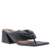 BCBG MAX AZRIA Piel Cali Sandal Shoes